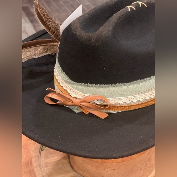 Handmade/Decorated 100% Wool Western Festival Burned Black Hat with Feathers - Picture 4 of 11